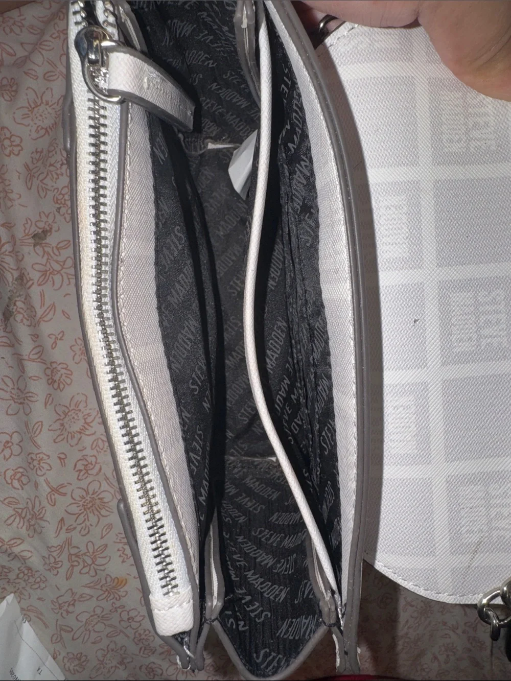 Steve Madden White Patterned Crossbody Wallet